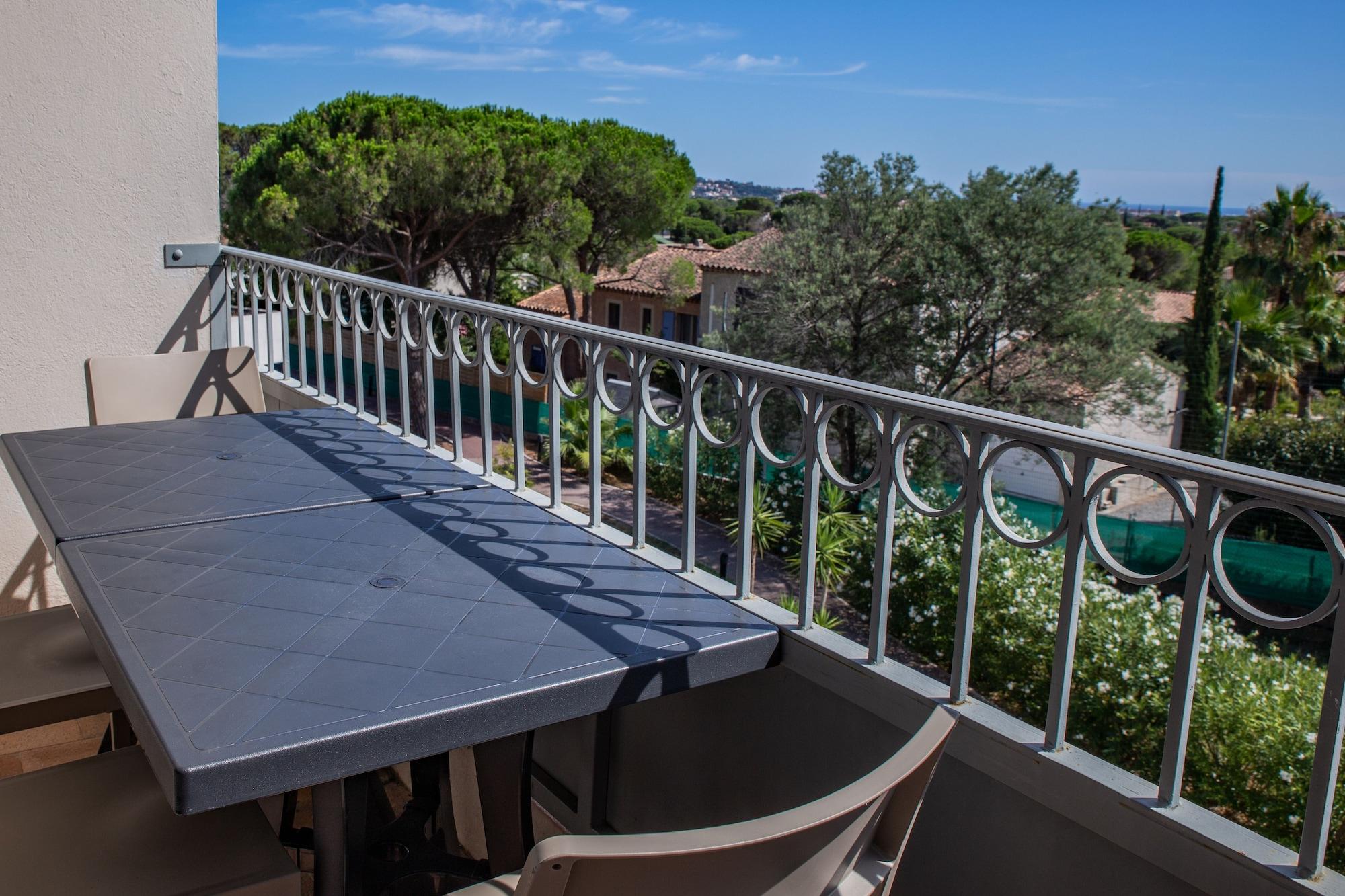 Comfort Aparthotel Frejus La Tour De Mare Buitenkant foto