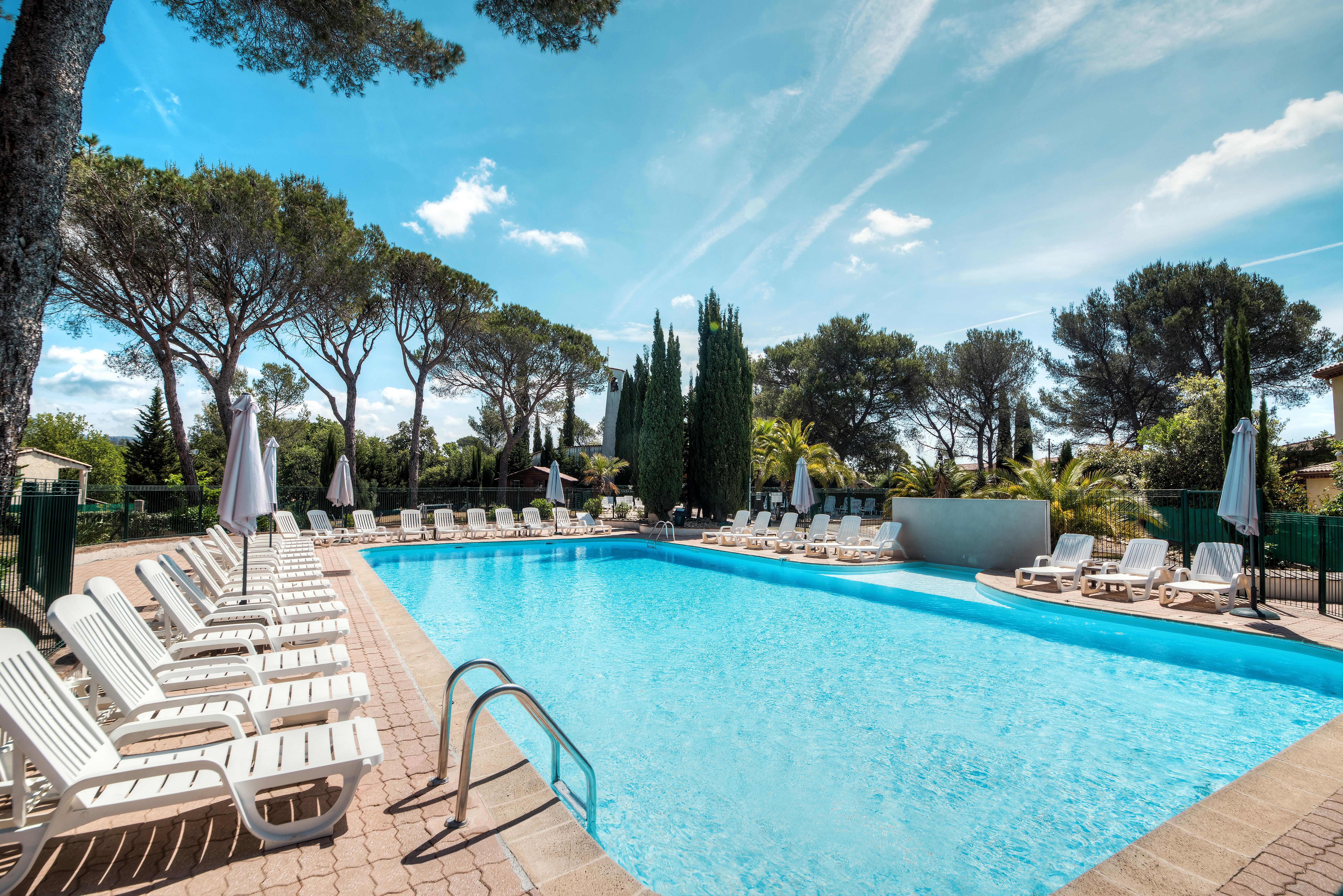 Comfort Aparthotel Frejus La Tour De Mare Buitenkant foto
