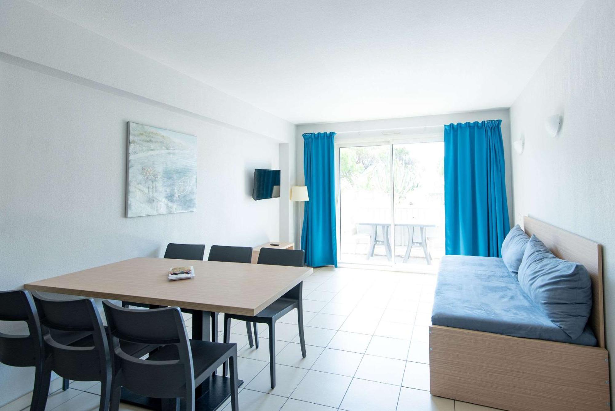 Comfort Aparthotel Frejus La Tour De Mare Buitenkant foto