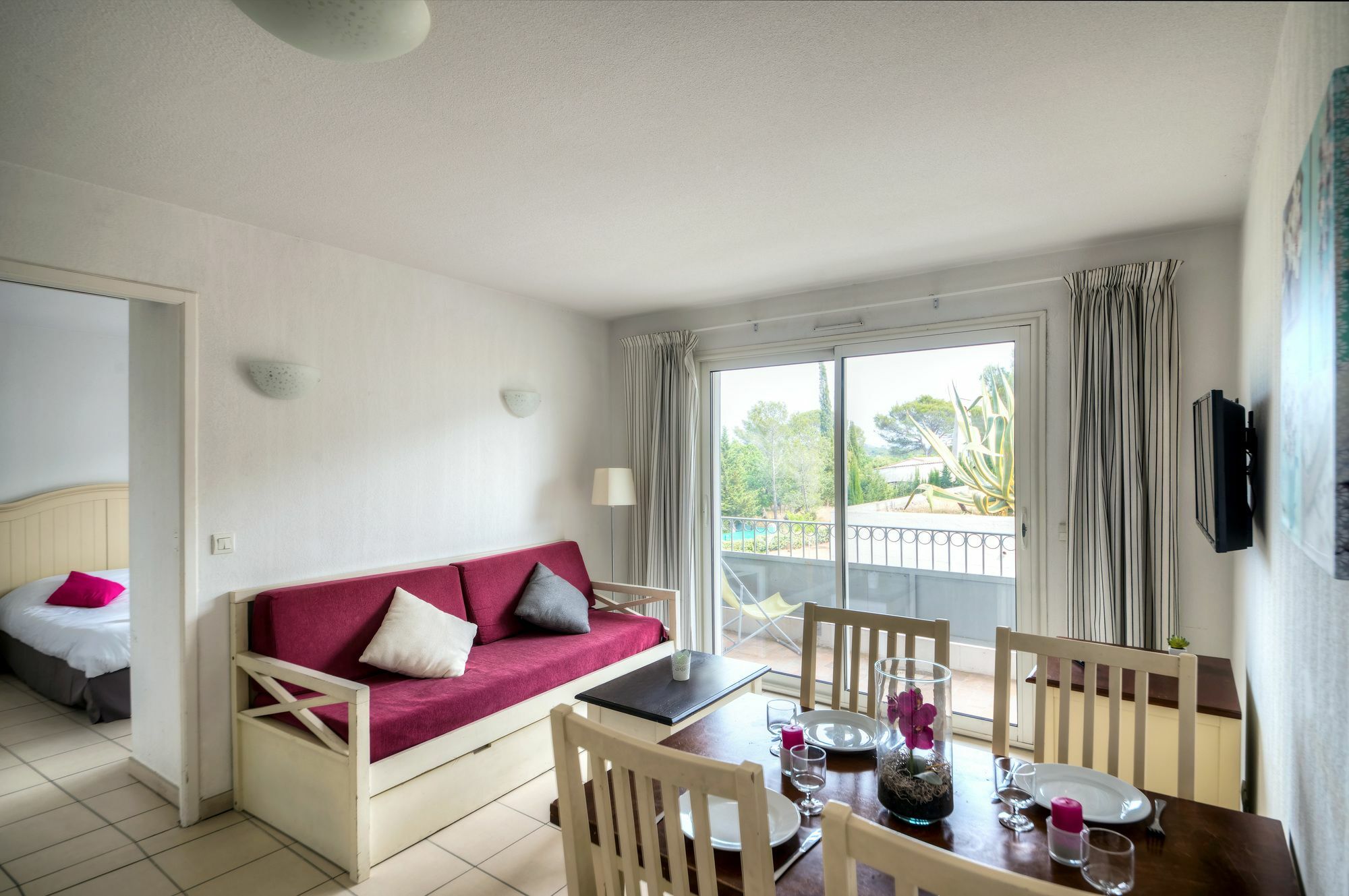 Comfort Aparthotel Frejus La Tour De Mare Buitenkant foto